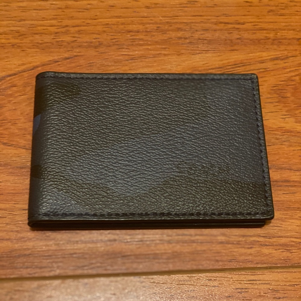 Coach wallet card holder never used - Picture 3 of 3